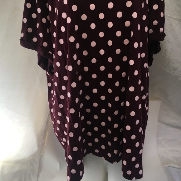 In Every Story T-Shirt Women's Size 5XL Polka Dot Purple Top Cotton Blend - Picture 7 of 11